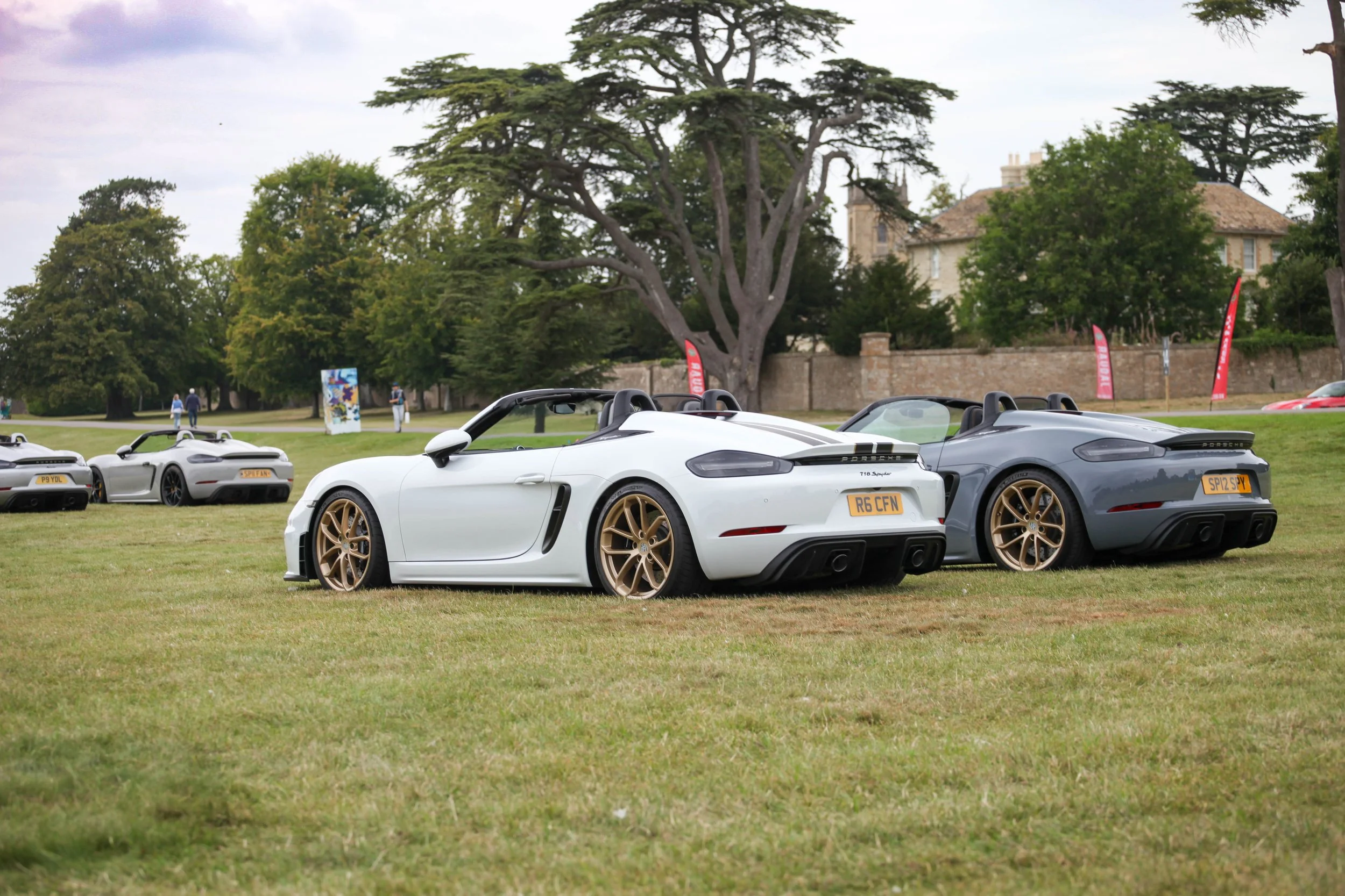 Crown Imagery @ Salon Prive 2024-1121.jpg (Copy)