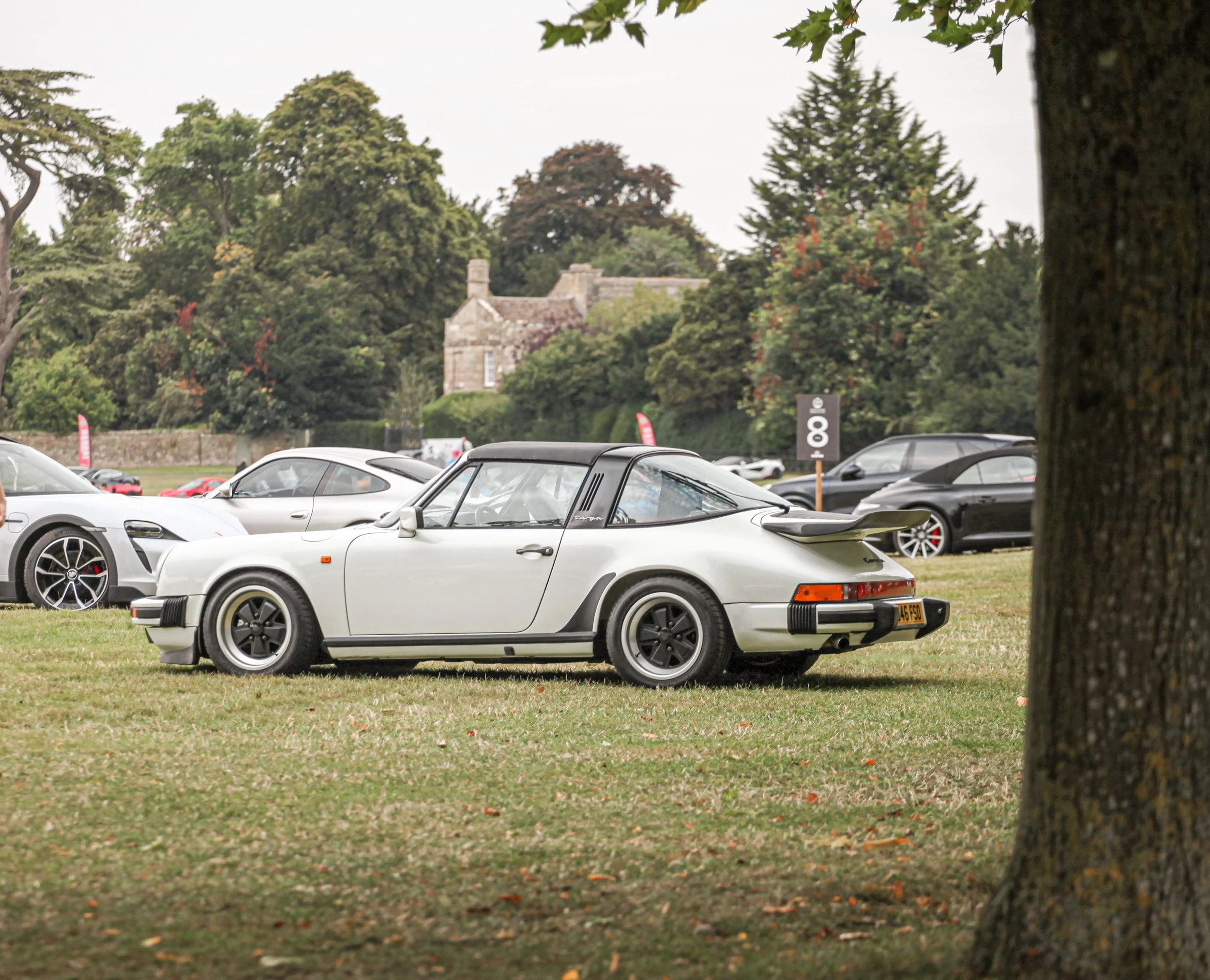 Crown Imagery @ Salon Prive 2024-1076.jpg (Copy)