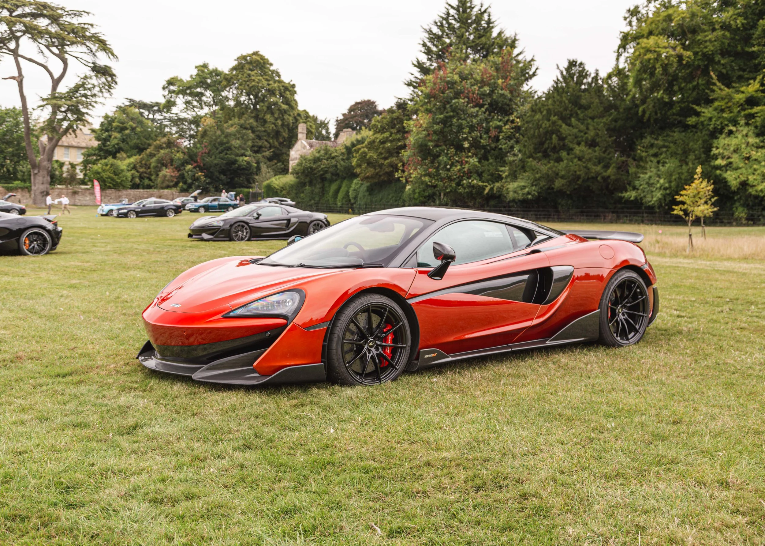 Crown Imagery @ Salon Prive 2024-1003.jpg (Copy)