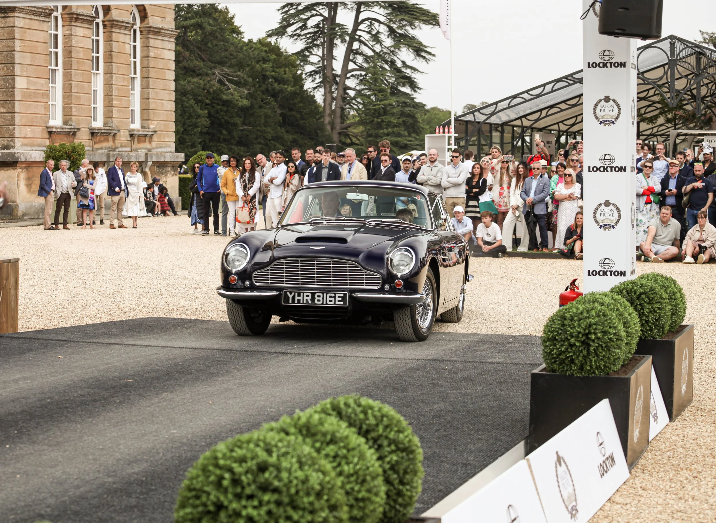 Crown Imagery @ Salon Prive 2024-995.jpg (Copy)