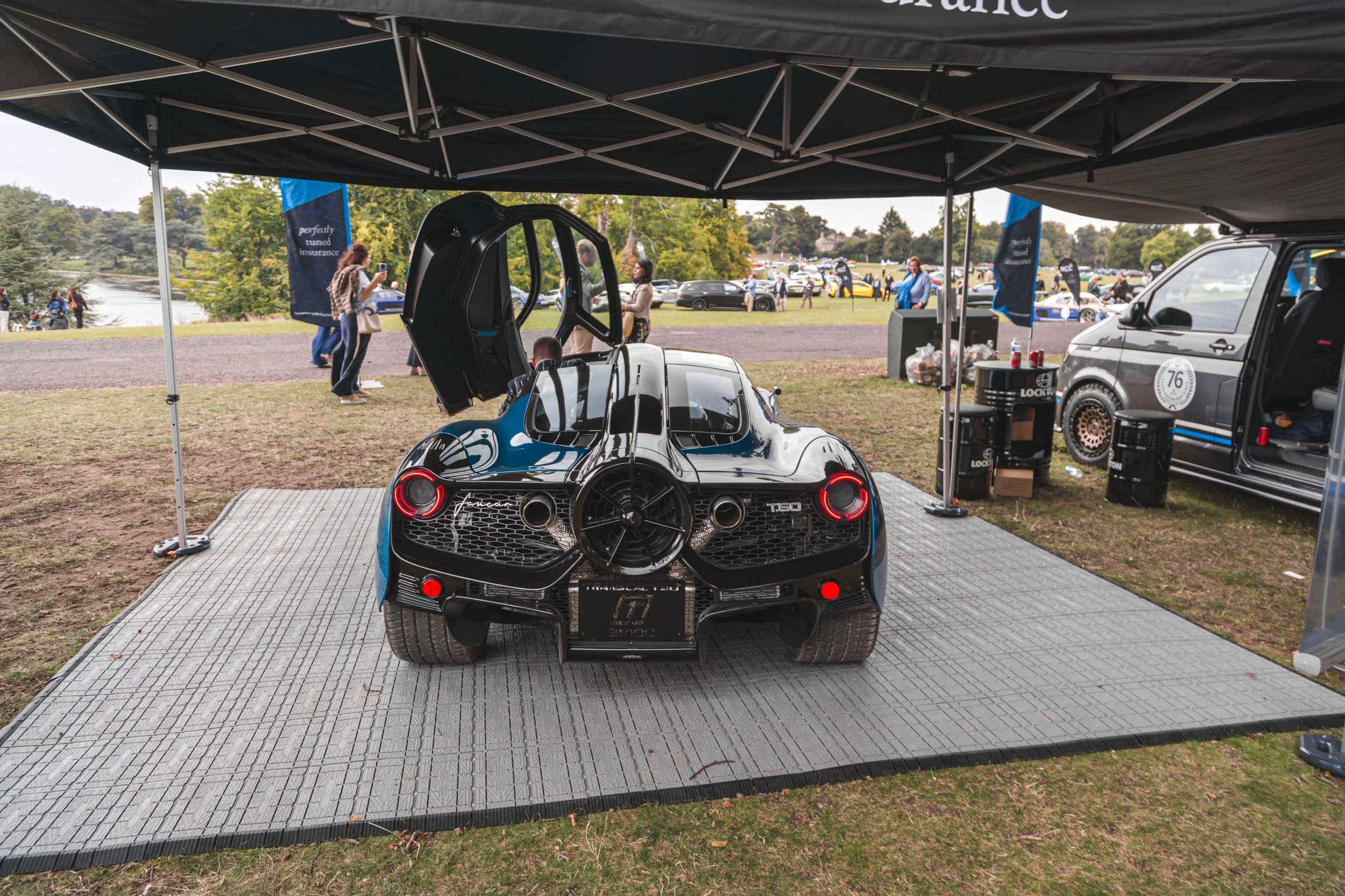 Crown Imagery @ Salon Prive 2024-949.jpg (Copy)