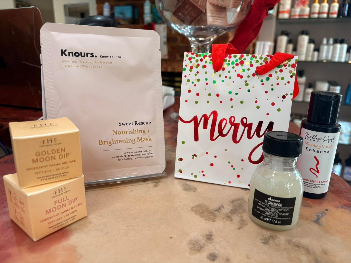 Favorite Things parties are popping up everywhere this season! 🎄✨

Stop into the salon and snag some adorable gifts, stocking stuffers, and beauty must-haves your friends will love! We are here to make your party shopping easy! ❣️

Gifts featured in