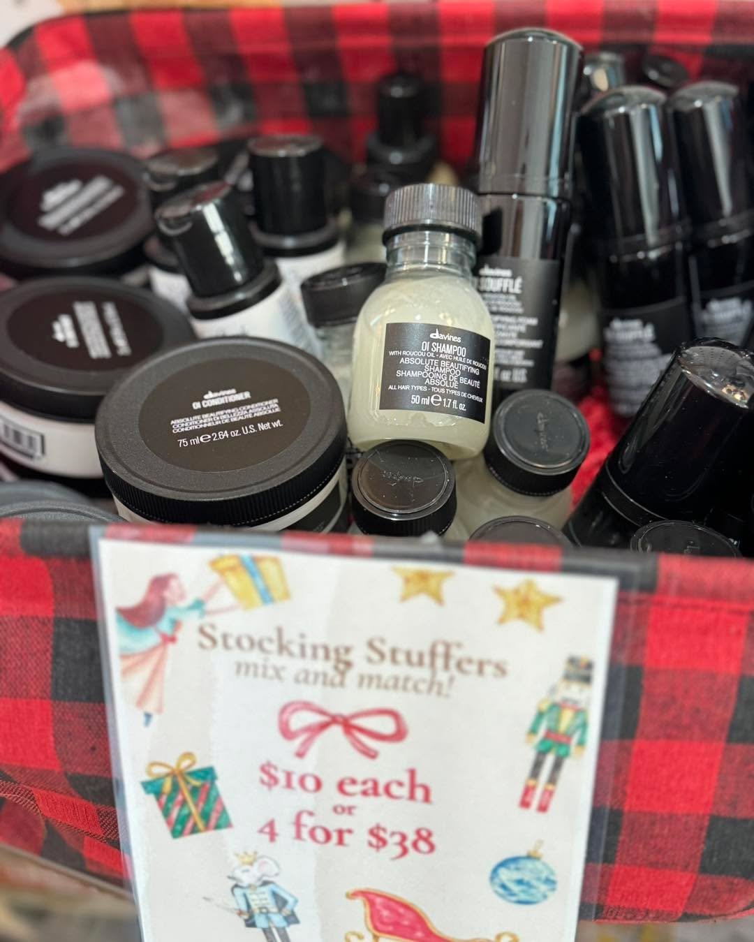 Stocking stuffer station! $10 each or 4 for $38! Hair, body, accessories, and more! 

#sylvaniasalon #toledosalon #sylvania #sylvaniabusiness #willowcreeksalon #willowcreek #gosylvania #sylvaniaohio #willowcreeksalon #sylvaniabusiness #toledosalon #d