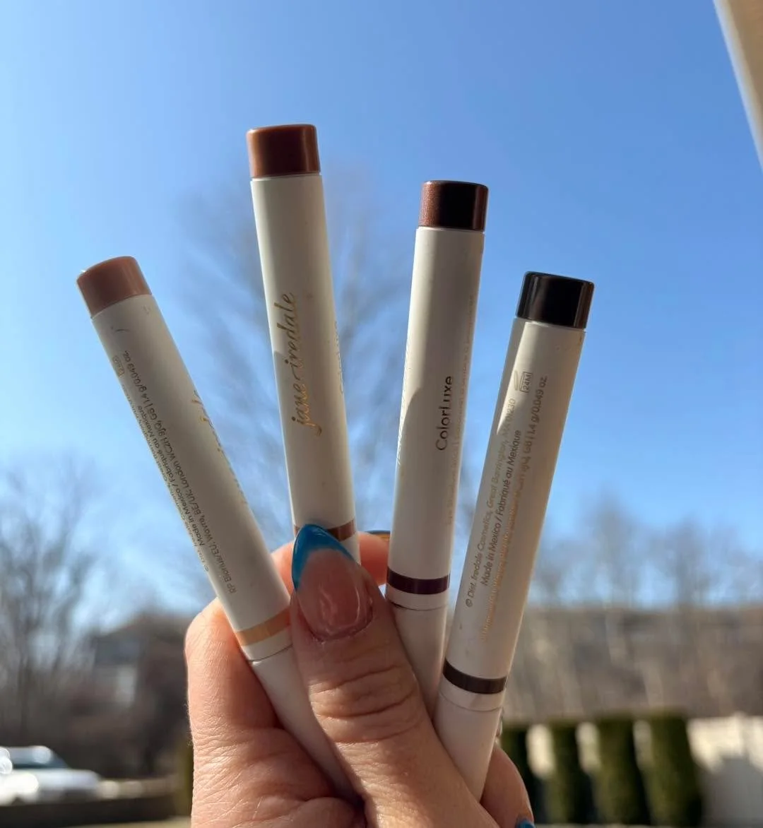 Have you tried Jane Iredale Eye Shadow Sticks? This versatile cream to powder eyeshadow stick shades, highlights, and defines eyes with ease for limitless looks! 
On sale now for $28 each! ✨💖

#sylvaniasalon #toledosalon #sylvania #sylvaniabusiness 