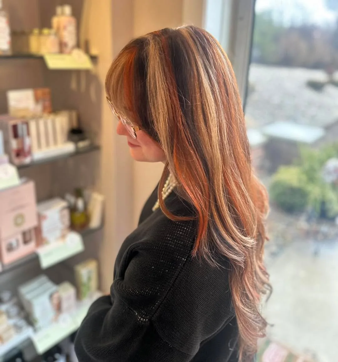 Mykenzie&rsquo;s client, Kaydence, asked for calico hair to match her cat. Boy, did Mykenzie deliver! How fun are these highlights? 

#sylvaniasalon #toledosalon #sylvania #sylvaniabusiness #willowcreeksalon #willowcreek #calicohair #calicohighlights