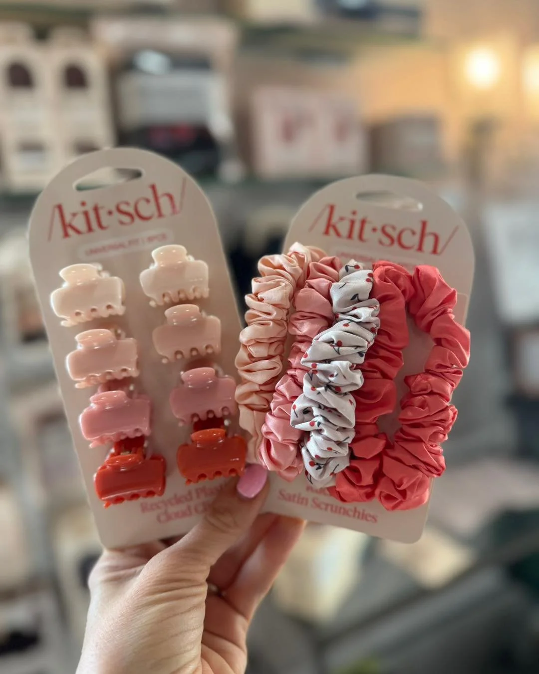 Is spring around the corner? We are manifesting it with these fun hair accessories from Kitsch! 

#sylvaniasalon #toledosalon #sylvania #sylvaniabusiness #willowcreeksalon #willowcreek #kitsch #kitschscrunchies