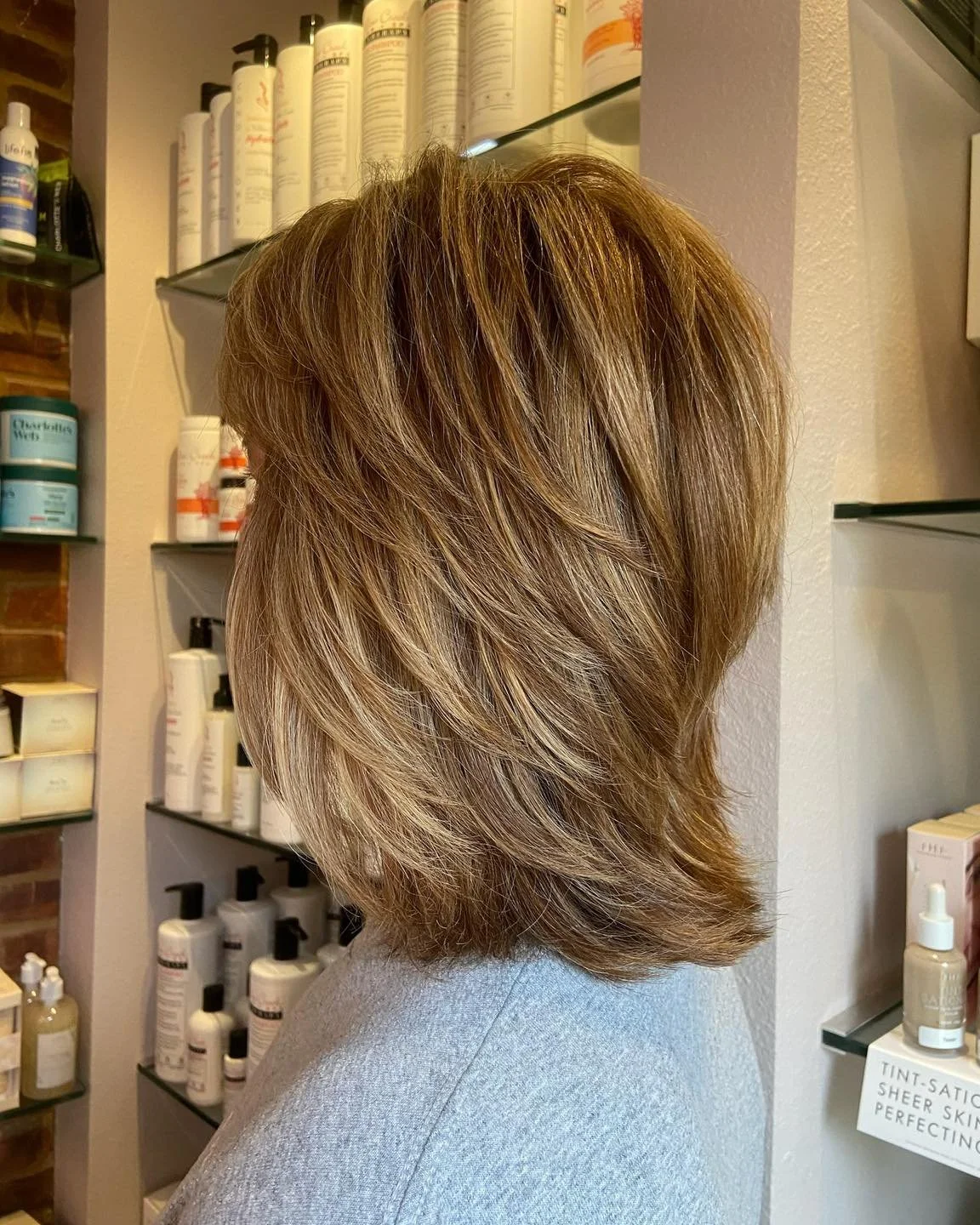 Youthful twist on a modern shag! 💃

#sylvaniasalon #toledosalon #sylvania #sylvaniabusiness #willowcreeksalon #willowcreek #modernshag #shaghaircut