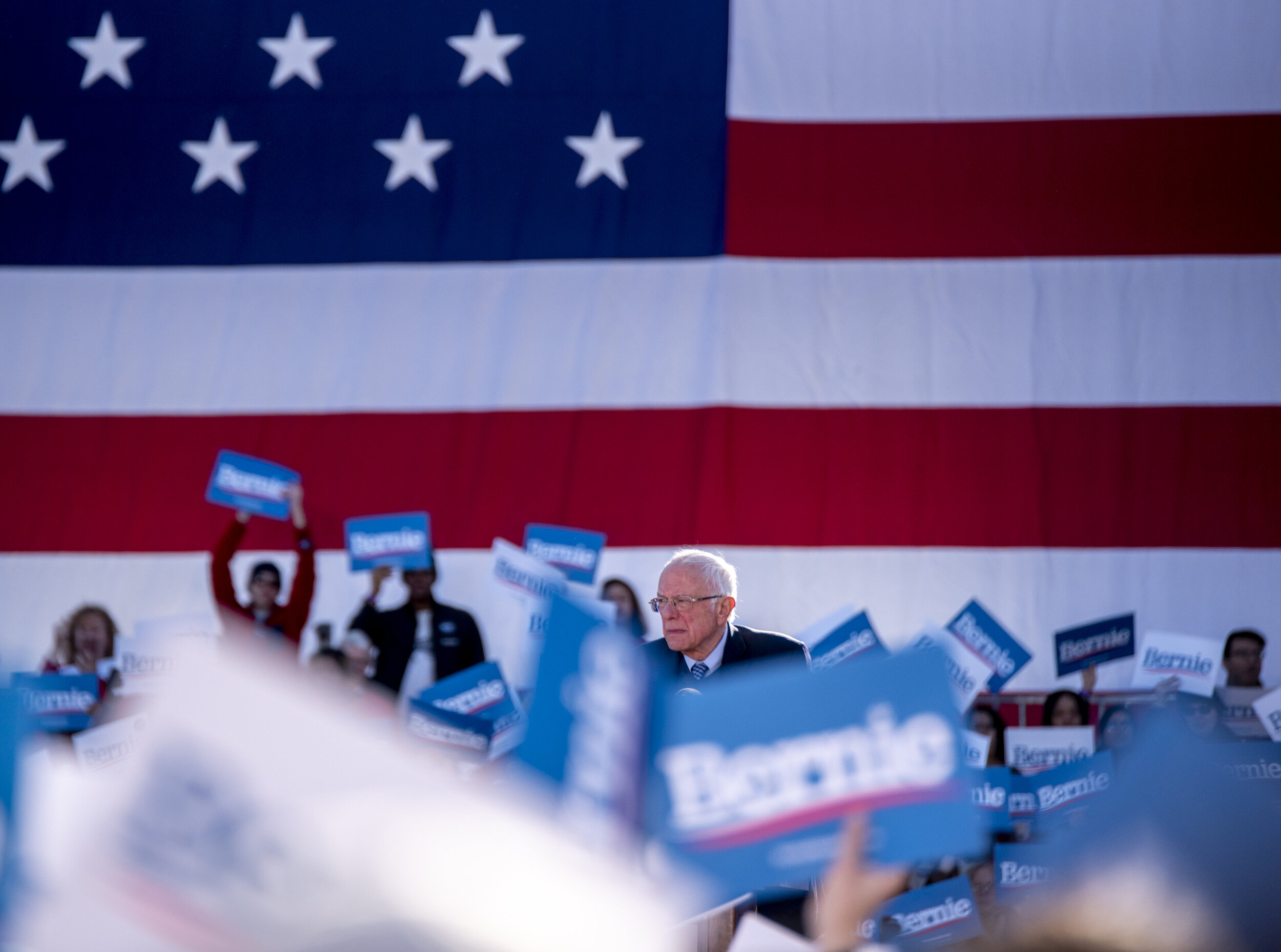  Bernie Sanders speaks to supporters during a campaign rally in Chicago’s Grant Park on March 6, 2020. 