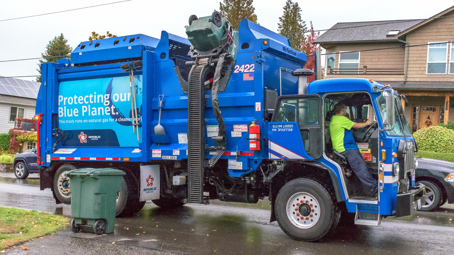 Garbage Trucks On Route, In Action! (Episode II) — Thrash 'N' Trash