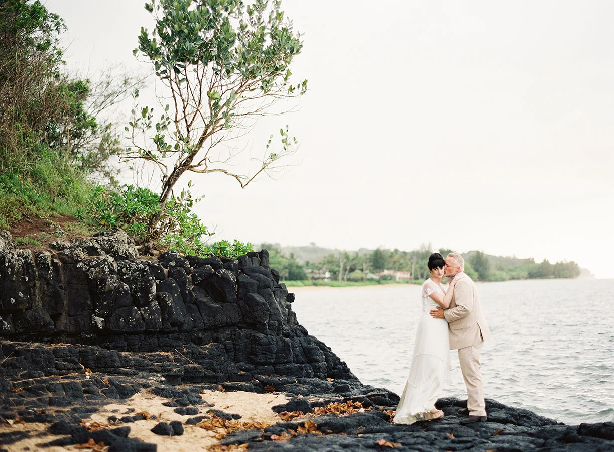 kauai-beachside-wedding.jpg