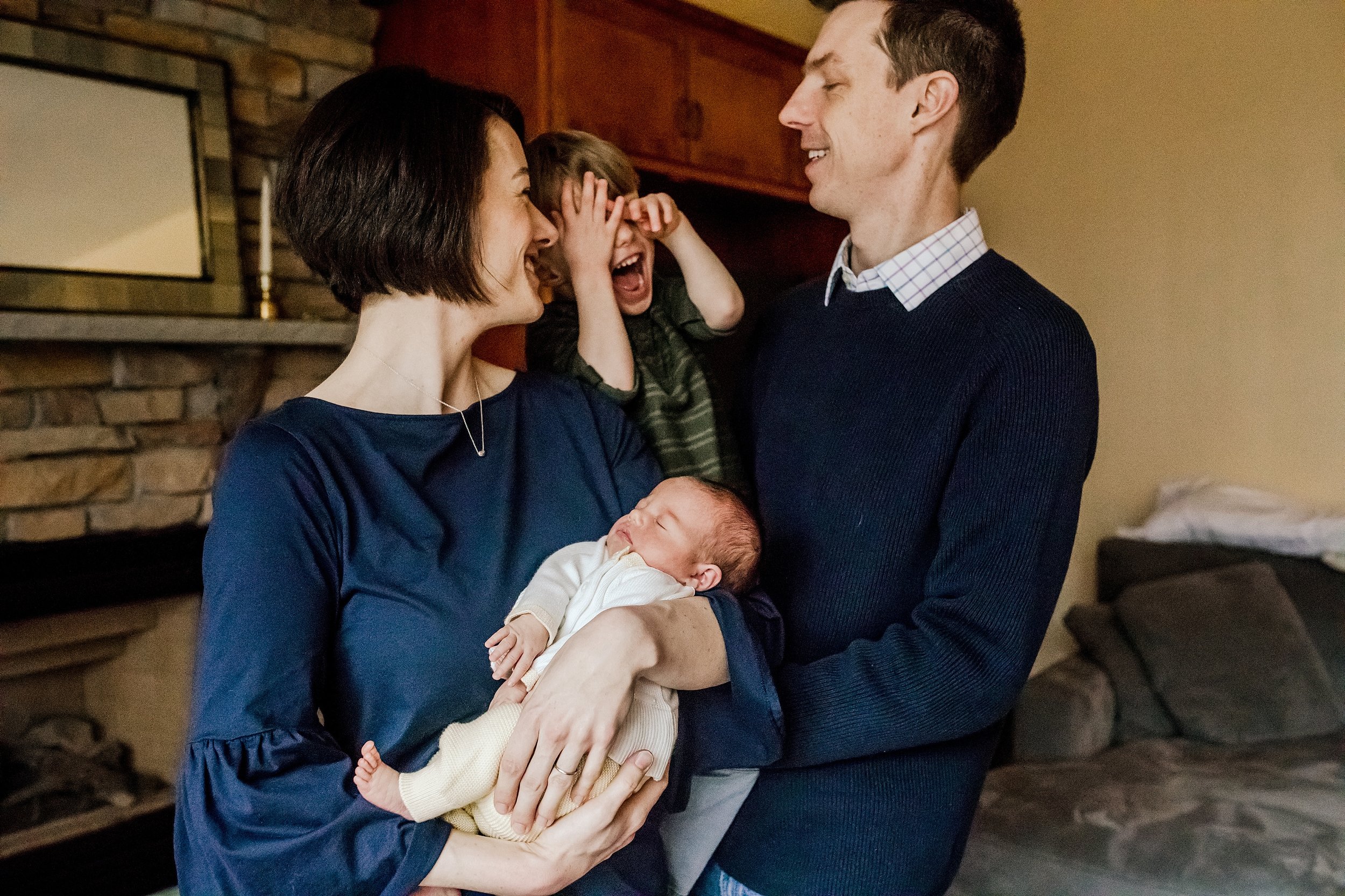 Lehigh-Valley-Newborn-Documentary-Photographer_0025.jpg