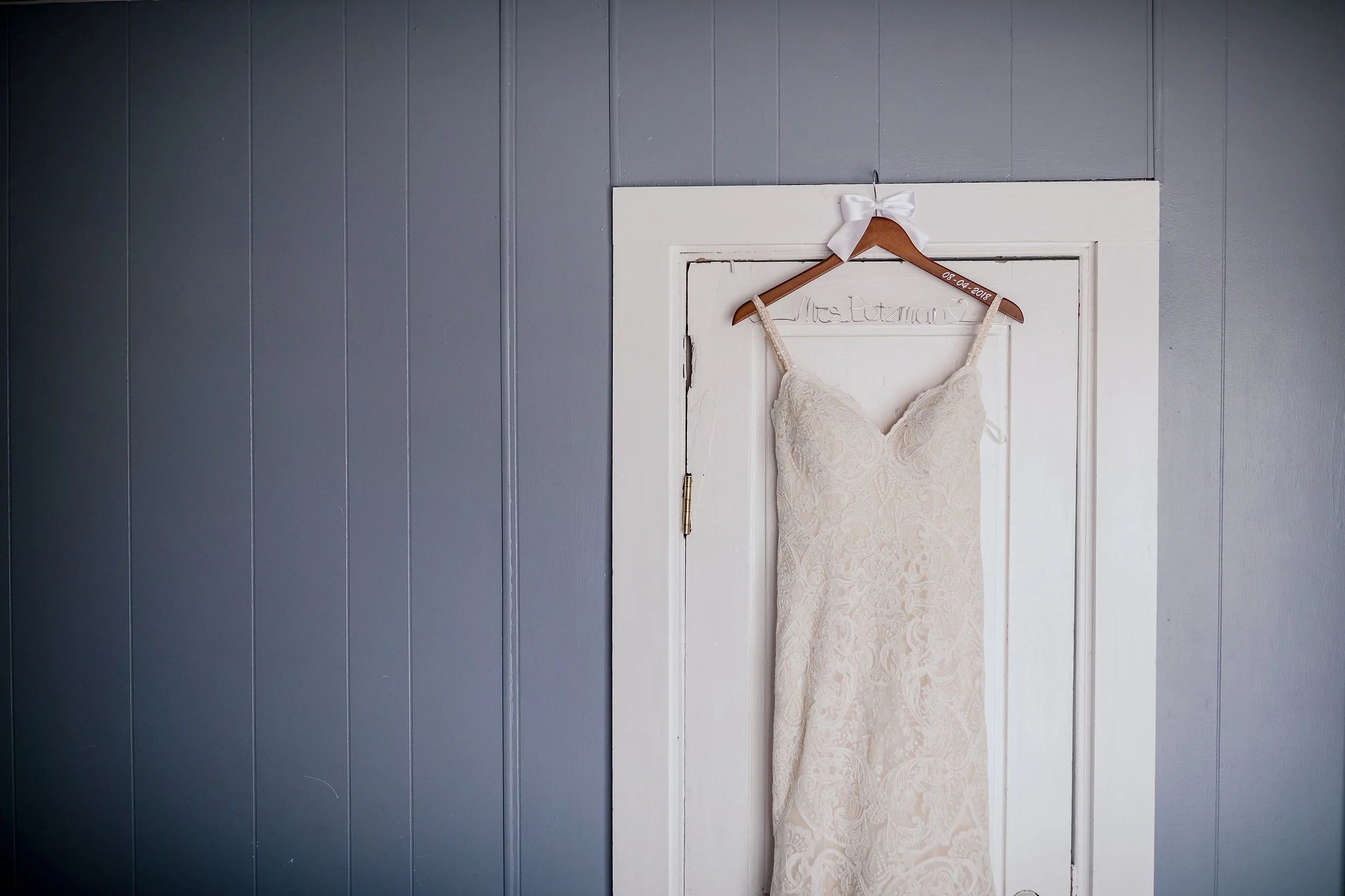 Gilbertsville-Farmhouse-Wedding-Photographer_0015.jpg
