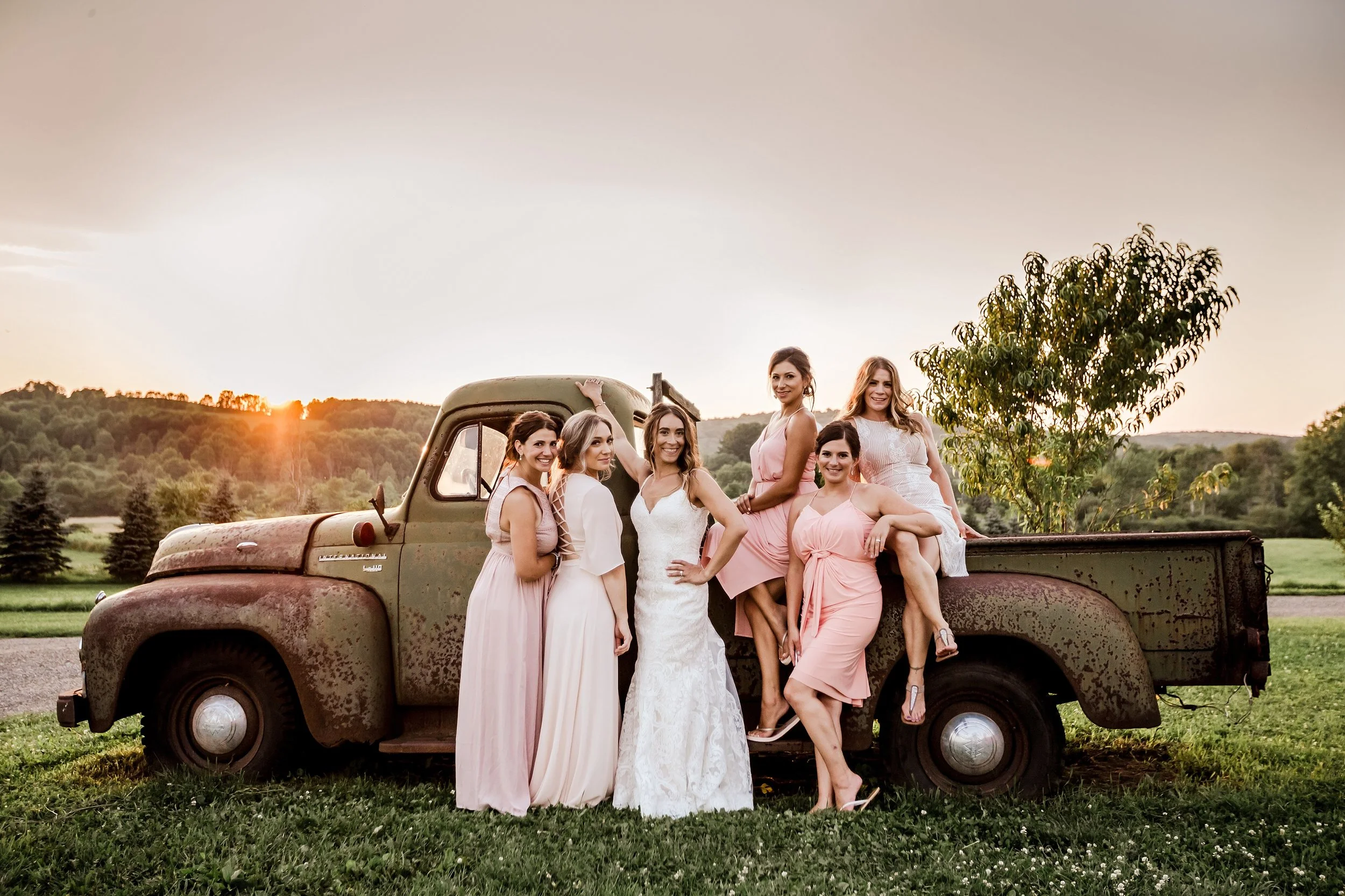 Gilbertsville-Farmhouse-Wedding-Photographer_0070.jpg