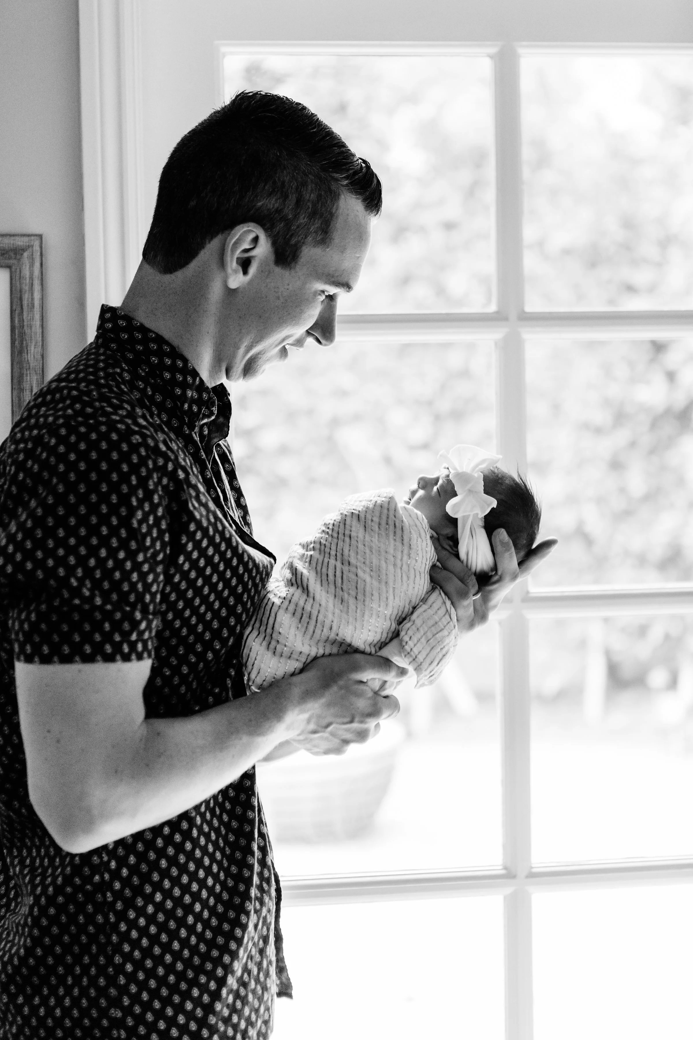 HuxleyEllaSwanNewbornPhotos-LosAngelesLauraPedrinoPhotographer-4.jpg
