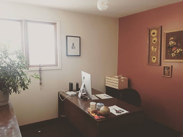 Shot of the daily work place. Been working from home for about 2 years in this office! I will be changing it up in here and I'm feeling a bit sad about it. Change is hard on the soul! 
#letitgo #newoffice #changeishard #makeroomforthebaby #homeoffice