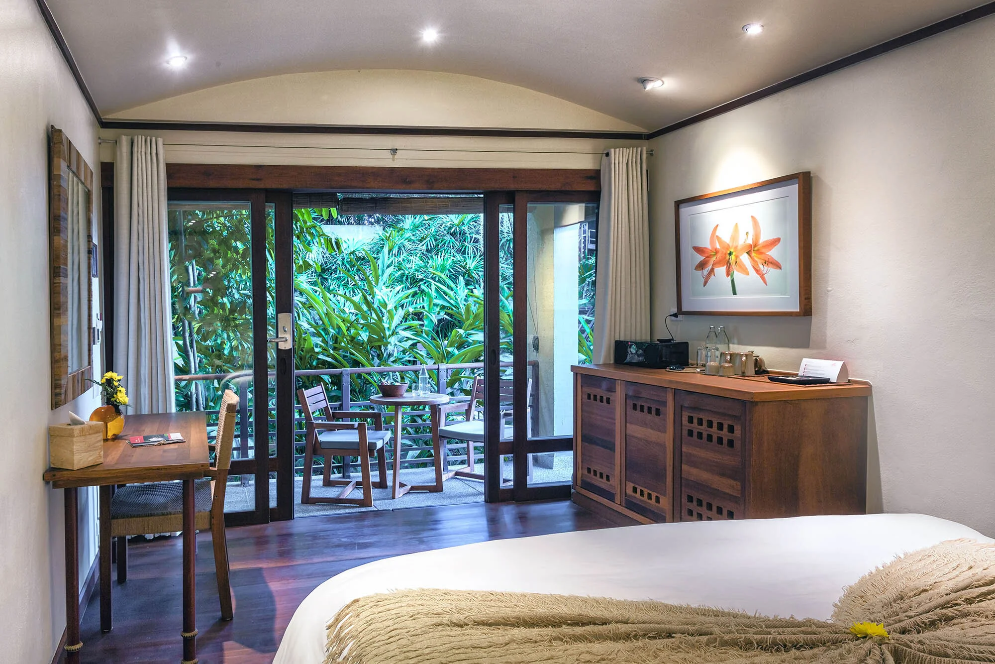 Hillside_Garden_View_Room.jpg