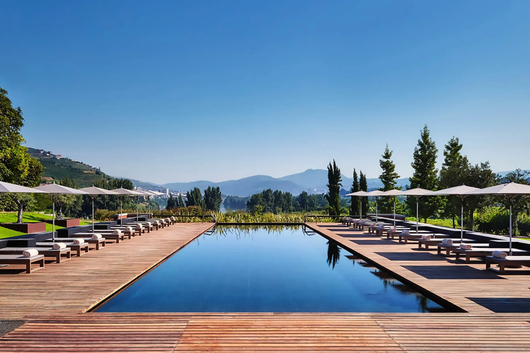 Swimming_pool_[6222-LARGE].jpg