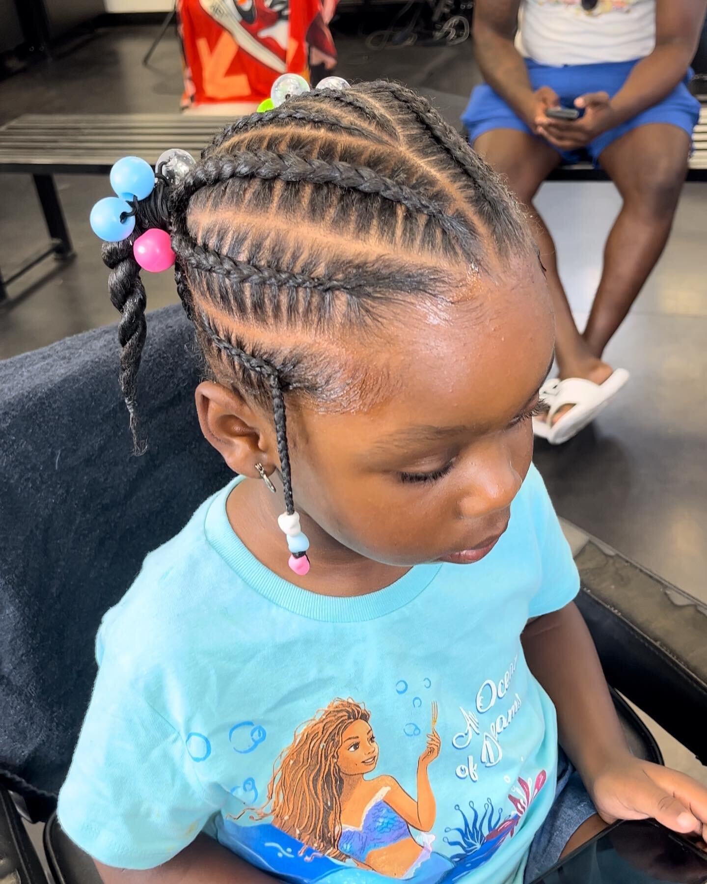 No age limit here, as long as your babies are able to sit thru the service. They are always welcome in my chair. 🤍 

✅All hair types welcome 
✅Always accepting new clients
✅Click the link in bio to book an appointment

#braidsbraidsbraids #utahbraid