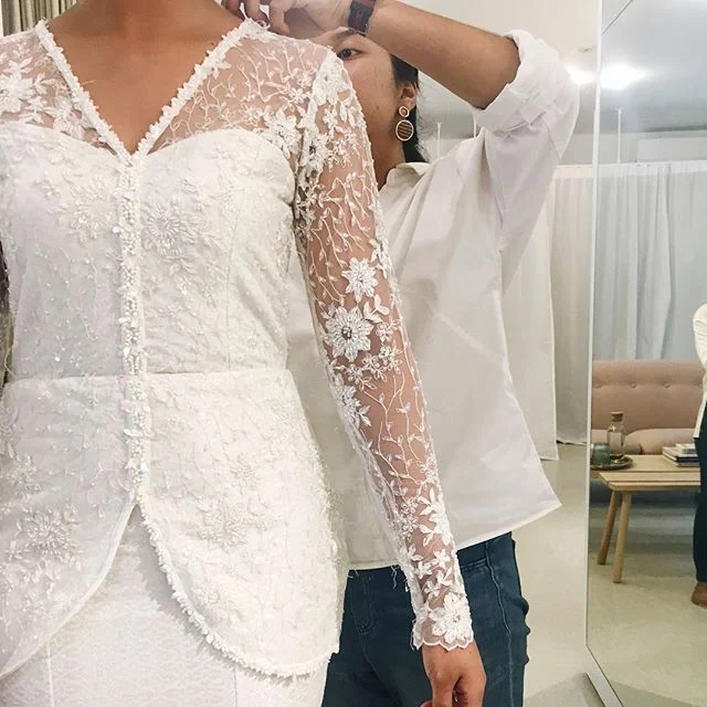 A little sad to see our first Songket gown go home over the weekend. But so happy to have so many new #hanimokhta brides on board with us! Congratulations Nadira, we're honored to spend this day with you ✨
-
-
#madetoorder #madetomeasure #custommade #bespoke #bridaldress #bridalstyle #bridalstudio #modernbride #bridalfitting