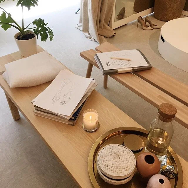 ✨ Fresh day, Fresh new bride!
~
Is it going to be a fancy wedding gown, or a dress that is so non-wedding that you can re-wear to other events? The decision at the end of the day is always YOURS to make 🤞🏻