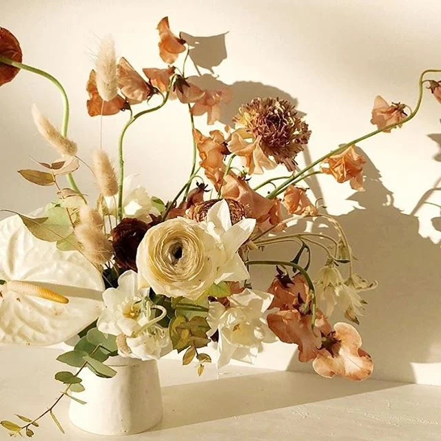 It's important to create time for yourself just doing things that you LOVE or make you feel GOOD (especially in the mornings) 🌾
~
Even simple things like listening to your favorite tunes while you wash your face with a drop of grapefruit essential oil because it smells heavenly and helps to brighten your skin... self care is lovely.
~
~
📸 by: @tingefloral
~
#hanimokhtainspo #weddingdetails #weddinginspo #weddinginspiration #selfcare #selflove