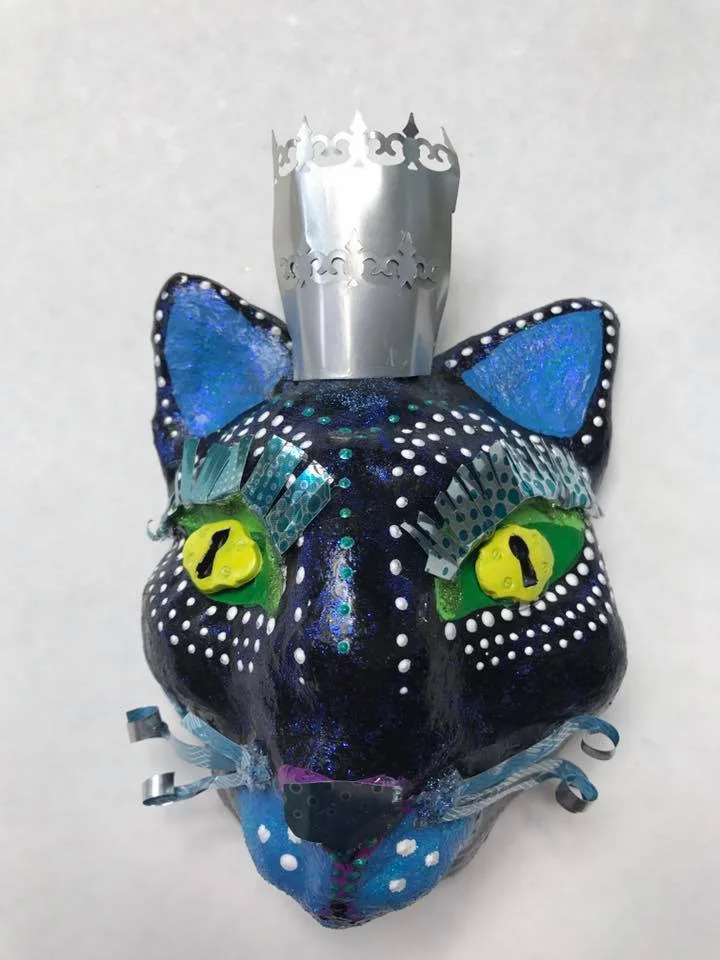 <strong>Queen Kitty</strong>