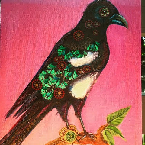 <strong>Magpie with Magic Ring</strong>