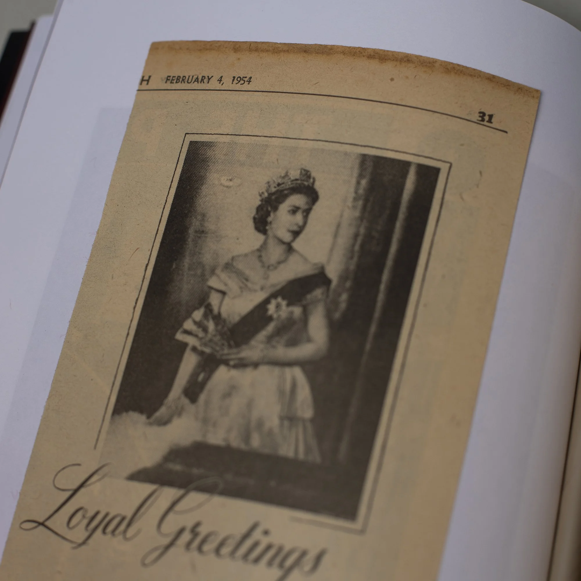  Erin Lee, from  The Crimson Thread  