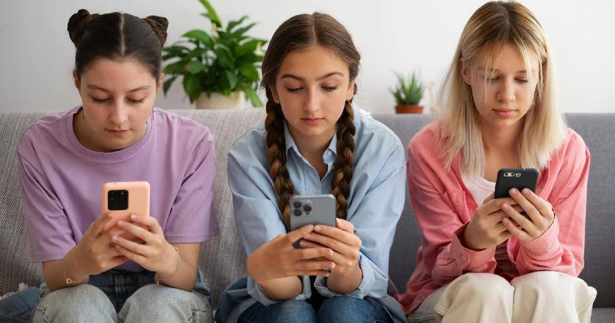 Understanding Social Media Addiction Through the Lens of Melbourne Therapists