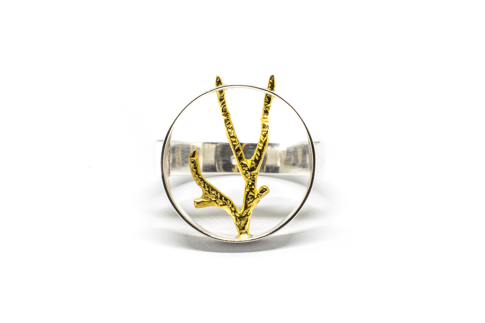 CORAL THU CIRCLE RING - GOLD CORAL (1 of 3).jpg
