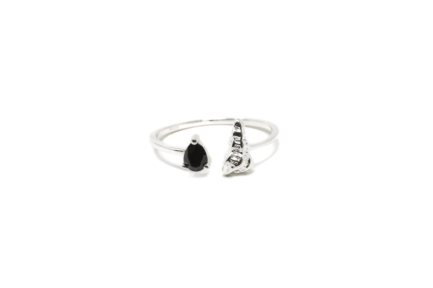 Sedef Ring- Onyx Silver