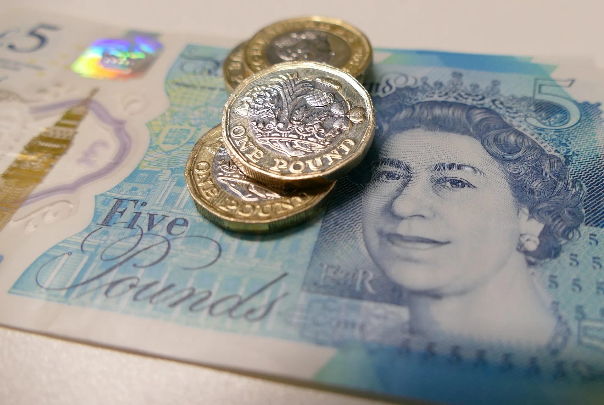 currency-2317703_1920.jpg