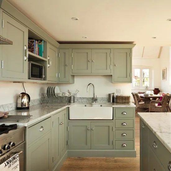 Cabinets in Greyhound (Benjamin Moore) - Source unknown
