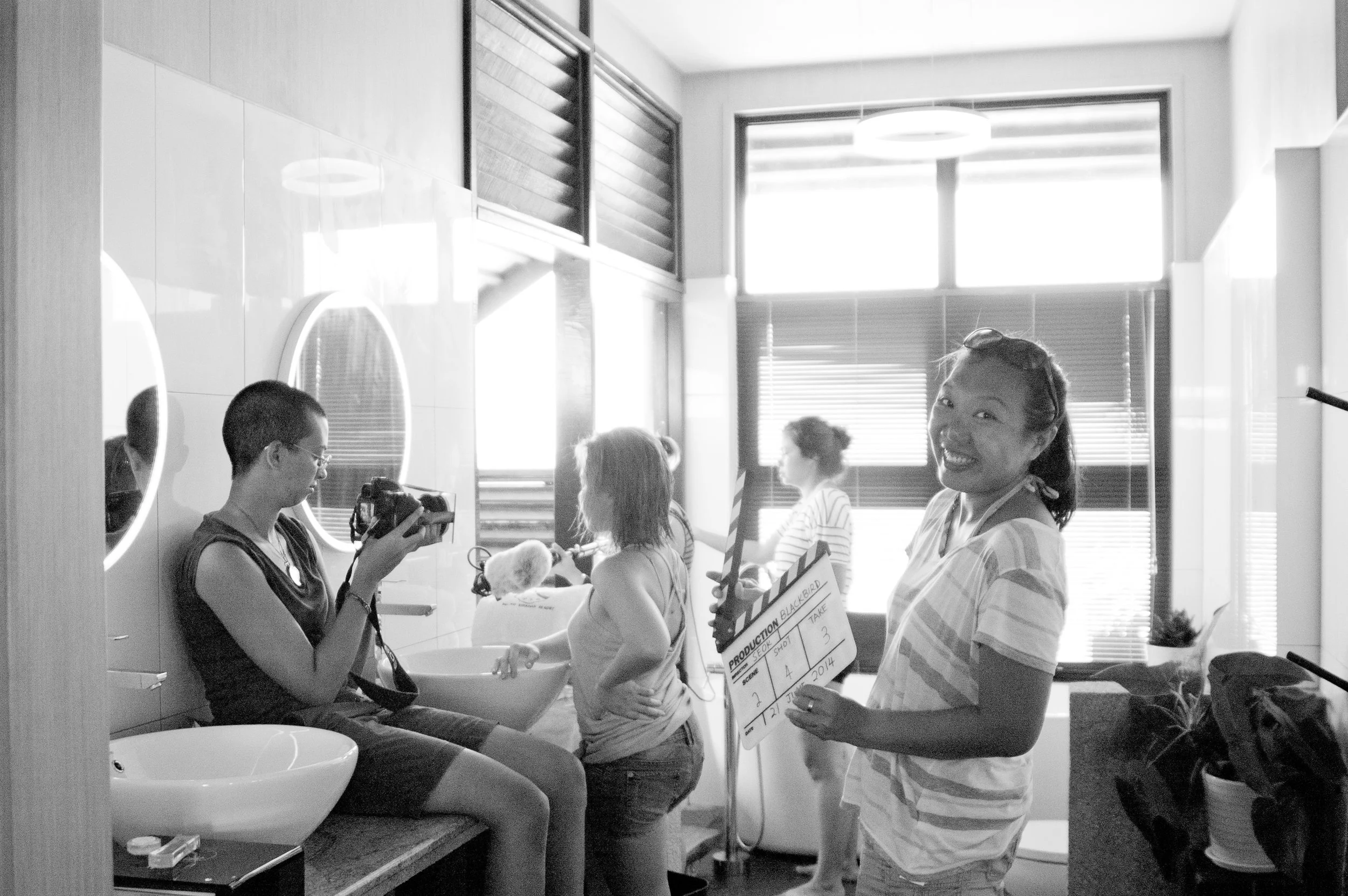 Au Yong making a short film with her friends on Kapalai Island in 2014. Photo by Ruoh Tyi, Courtesy of Seok Wun Au Yong