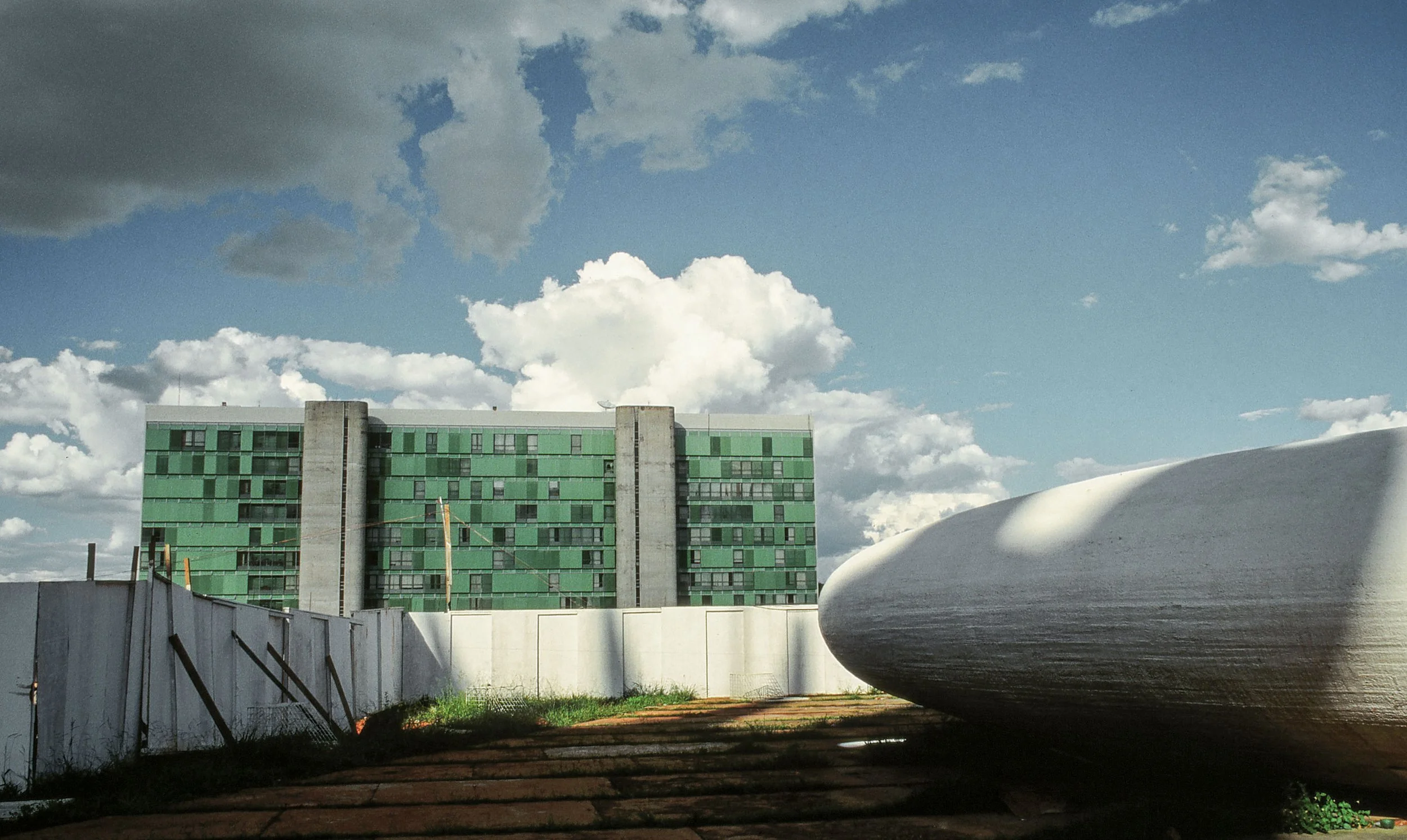 brasilia1323col.JPG