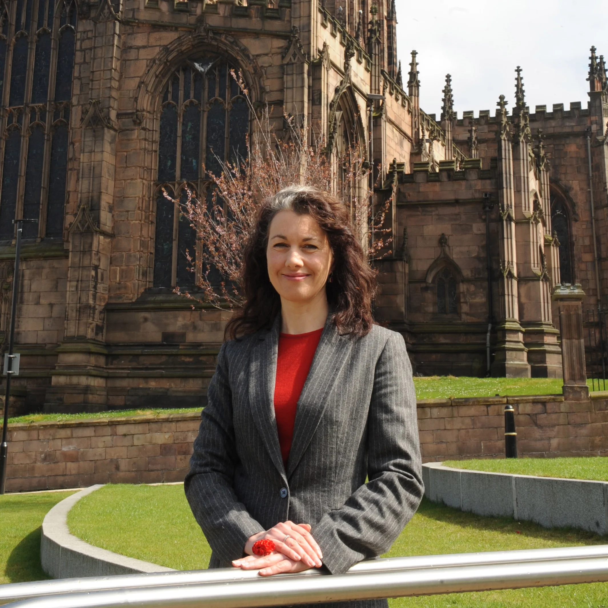 Sarah Champion calls on Rotherham's best small shops to enter national competition