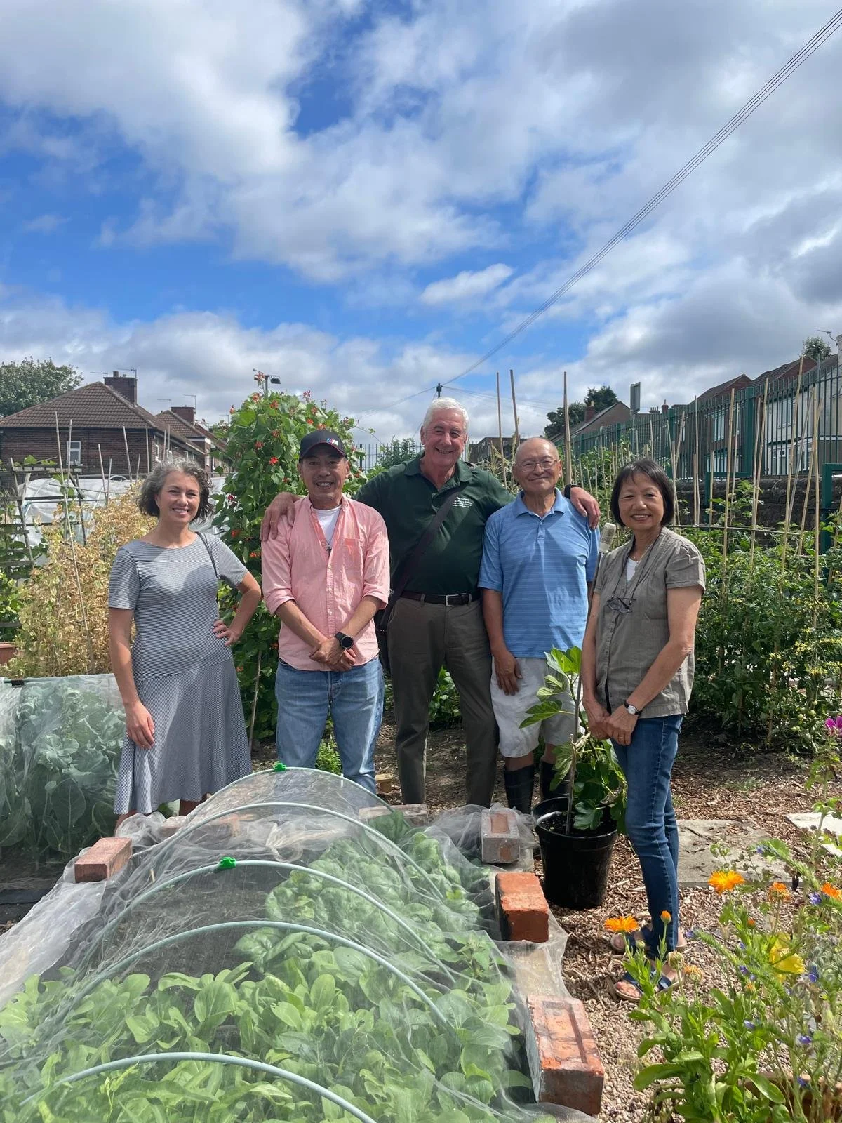 Sarah Champion MP joins forces with horticultural experts, to campaign for more allotments and community gardens