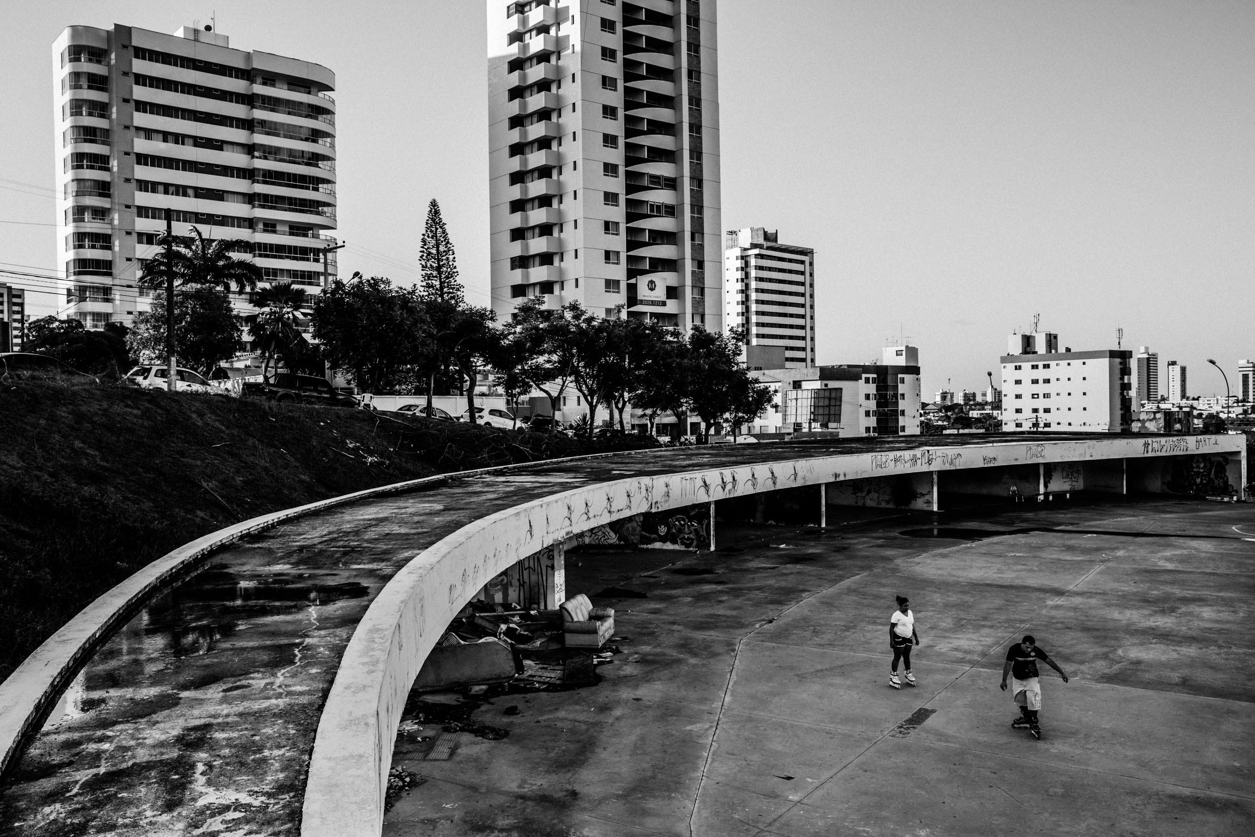 Brazil plowed billions of dollars into building a railroad across arid backlands, only for the long-delayed project to fall prey to metal scavengers. Curvaceous new public buildings designed by the famed architect Oscar Niemeyer were abandoned right