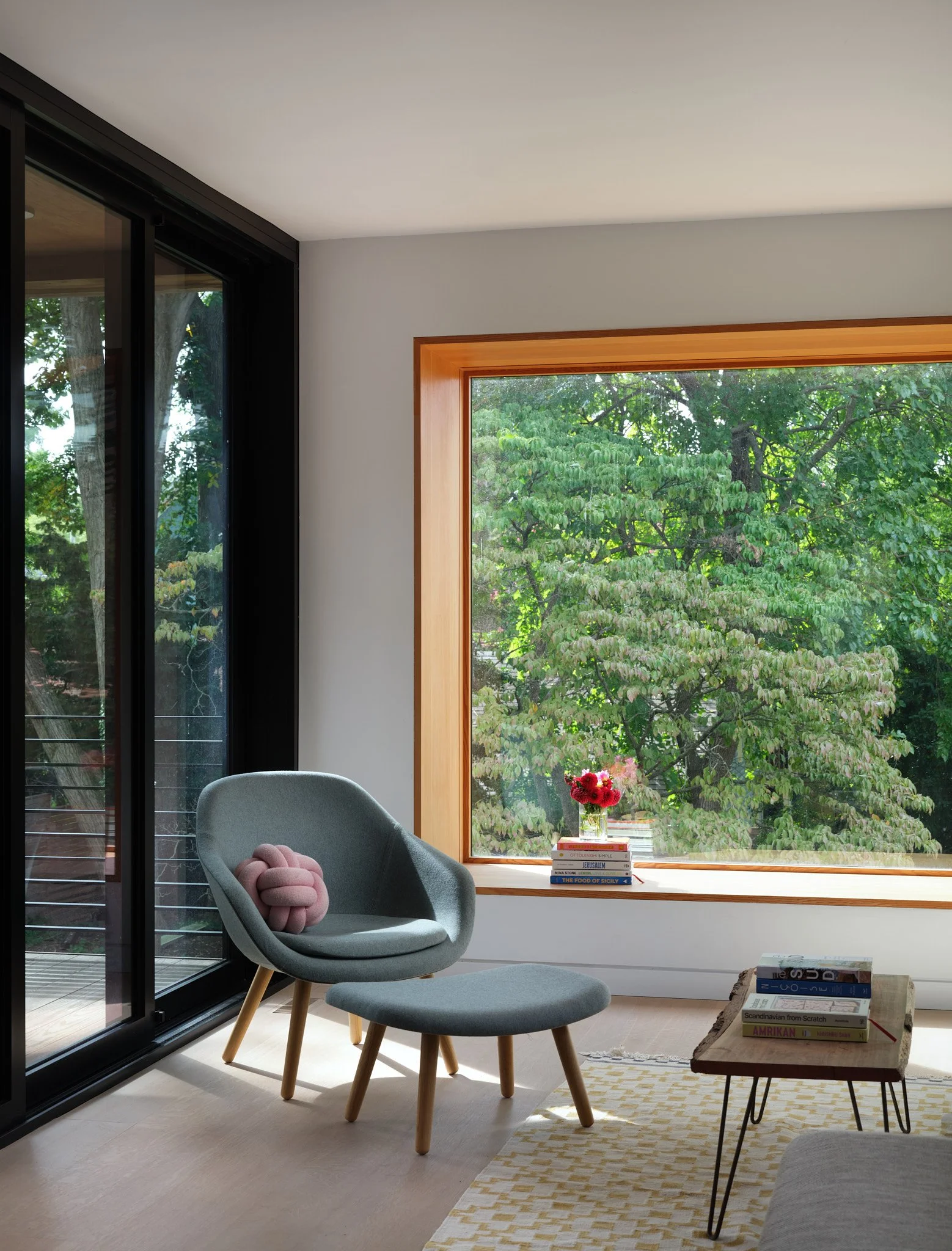 HxH 730 Easely Street 4432.jpg