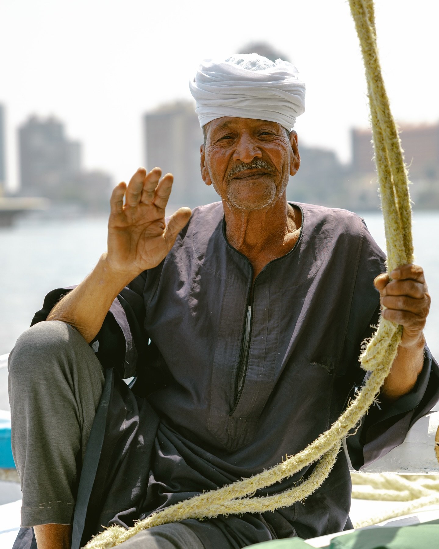 Moments from an afternoon in Cairo - spent a couple of hours cruising around the Nile in a felucca (a traditional single masted sailboat) eating some delicious snacks before heading back to the hotel for sunset - I love these dusty sunsets so much, s