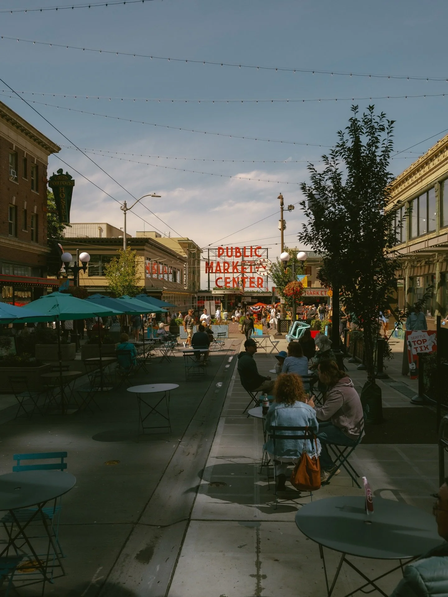 July - after a busy spring with lots of travel people would often ask me what trip I was going on next and invariable I would just show them photos of seattle in July because summer here is just about perfect. Sunny and warm but not hot every day for