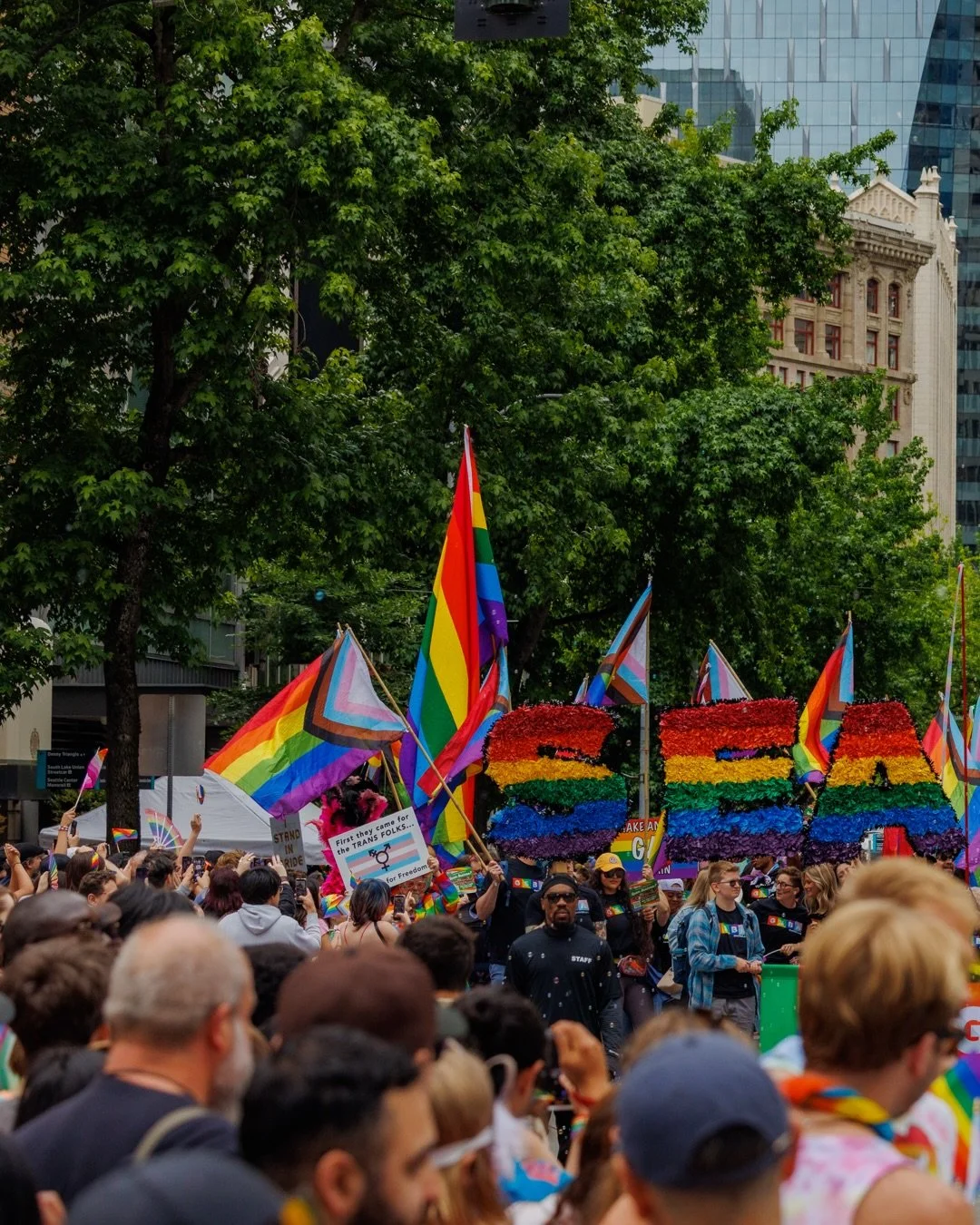 Happy Pride Seattle // Snapped a couple of photos downtown this morning at the parade, nice to see everyone having such a good time ❤️