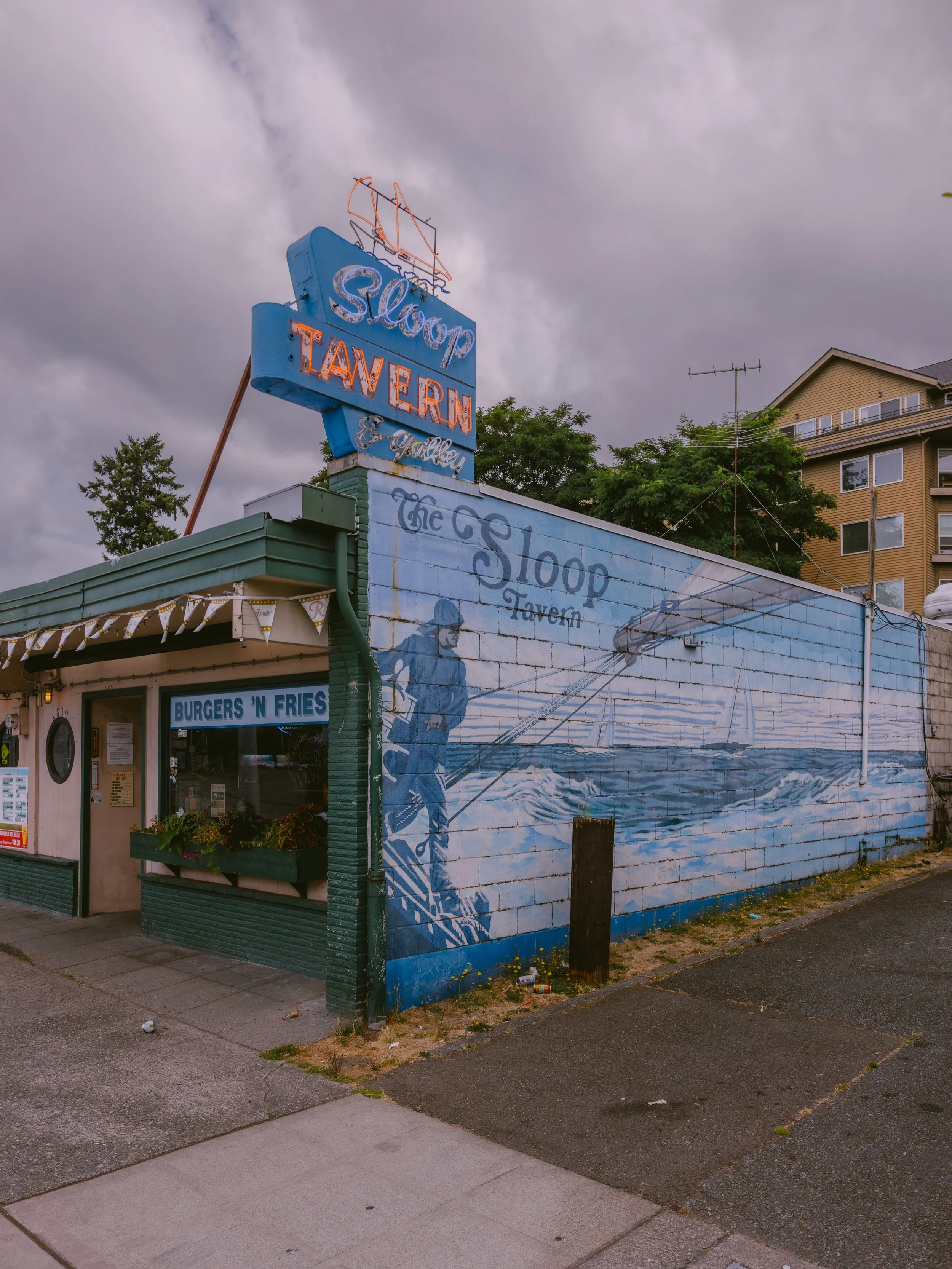 Ballard on a Sunday doing that classic Seattle thing where it&rsquo;s cloudy in the morning and then by 11am or so it burns off and you end up with what most people would consider the ideal summer day at mostly sunny, no humidity and +/- 80&deg; (26&