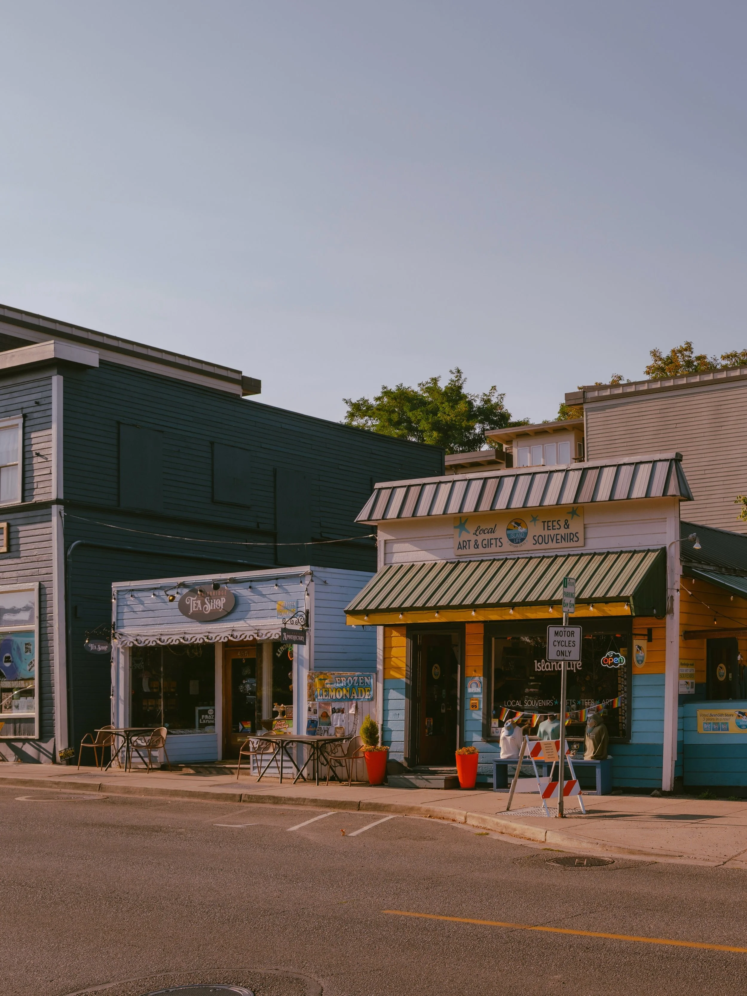 Island Life // A couple vignettes from the ever charming part of Bainbridge Island known as Winslow, just steps from the ferry to / from Seattle. 

For those curious - a bit of historical background 👇🏻

&ldquo;Winslow is the name of the downtown ar
