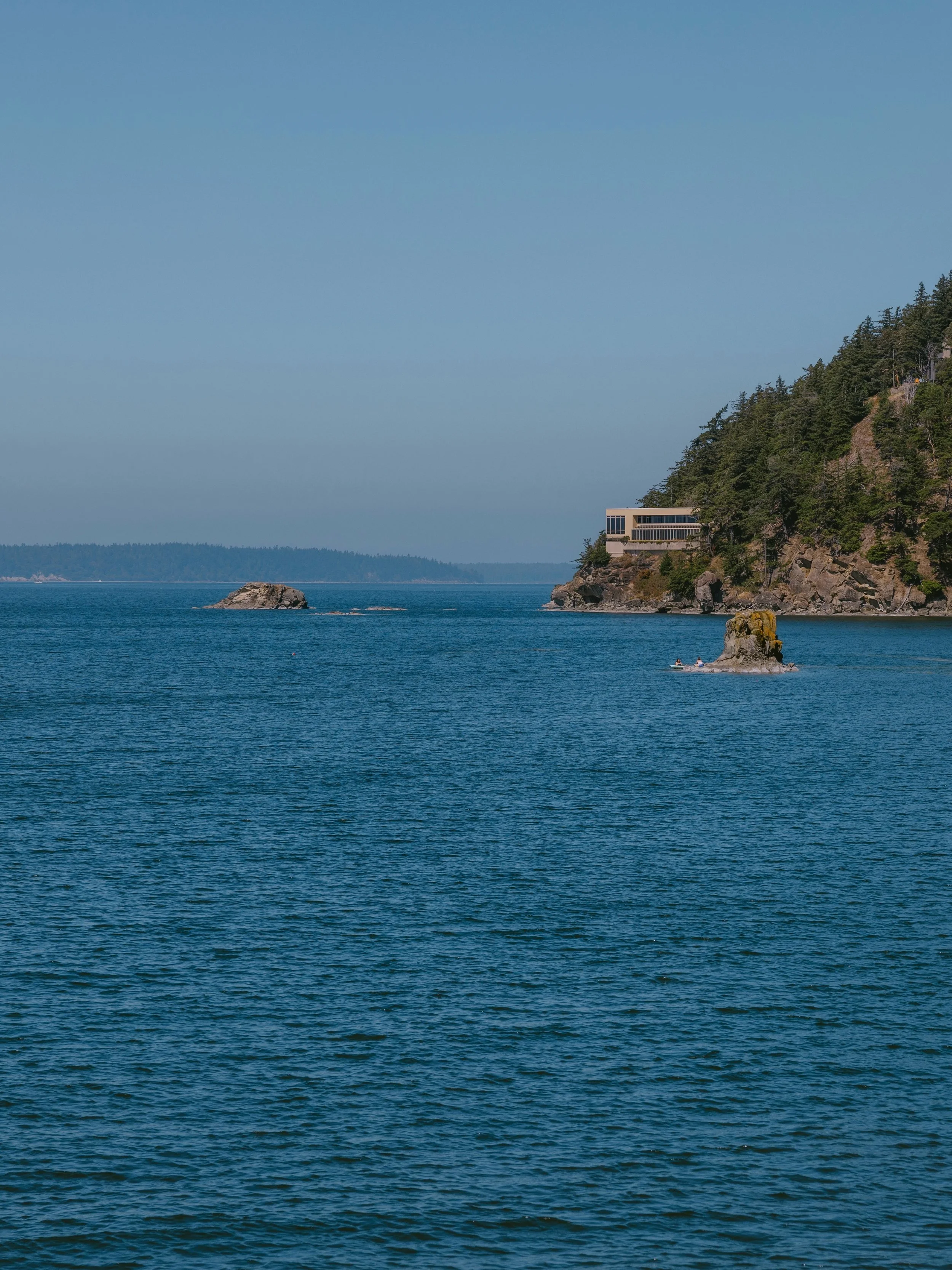 Chuckanut Drive // Where the Cascades meet Samish Bay

August really was the month of the Cascades between hitting North Cascades National Park, Mount Rainier and then ending on Chuckanut drive (SR 11) to make the journey between Bellingham and Bow, 