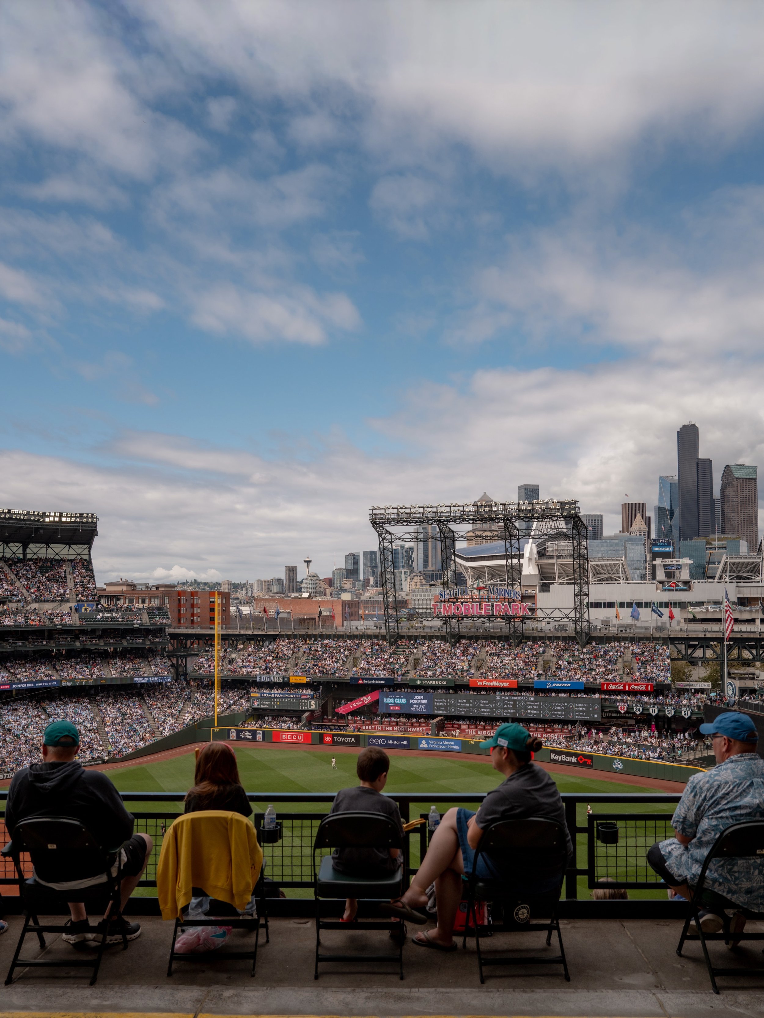 Take me out to the ballgame // Caught a couple Cubs games when they were in town last month - we&rsquo;d planned on the first one and then a friend gifted us tickets to the Sunday game as well. On Saturday the Mariners had the most amazing comeback I
