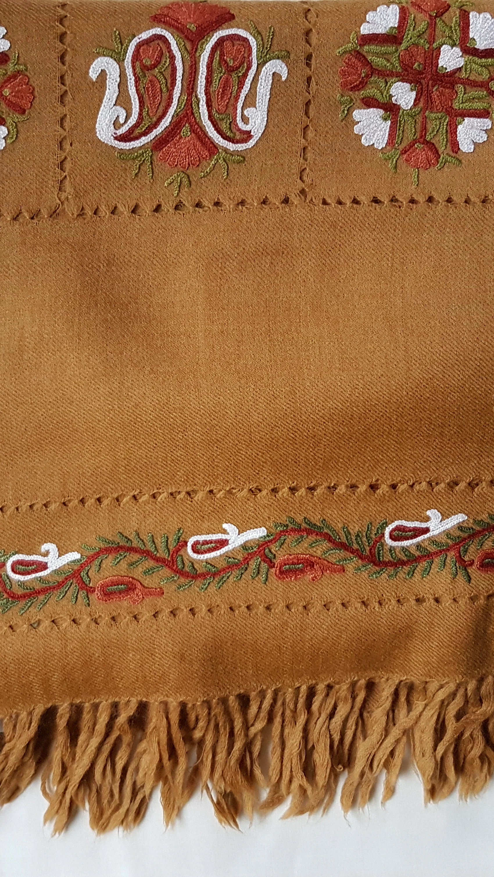 60-Praire-Girl-Pattern-Scarf-Camel-Brown-9.jpg
