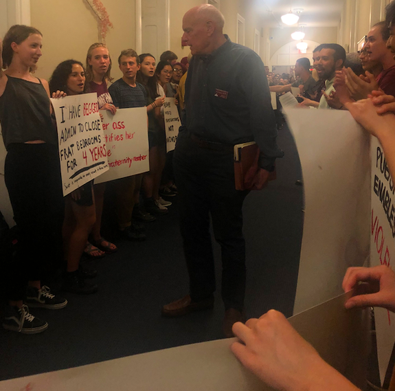 Students speaking to Task Force member David Singleton ‘68.