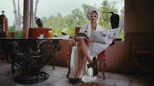 The obsession with Beyonce's butt is getting weird! Please get a grip ...