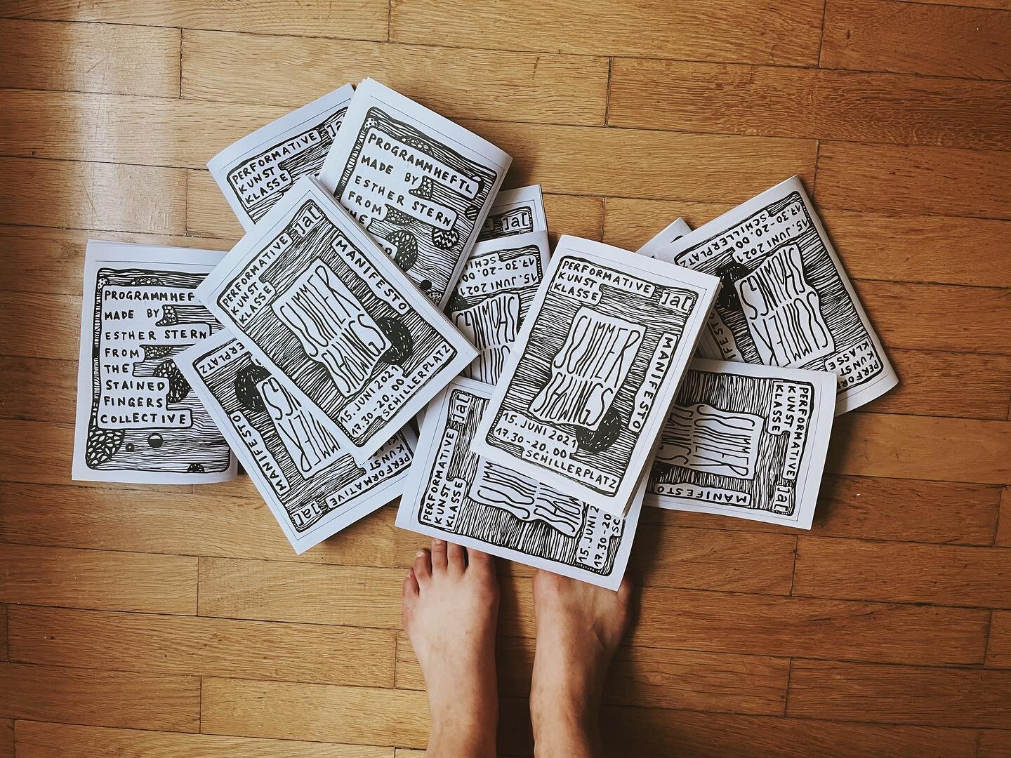 Hiiii friends! Come to our summer showing tmr 17:30! My class is gonna be performing (including me performing my manifesto that no ones gonna read) 
I made this lil zine for it this week, enjoy this lil sneak peek